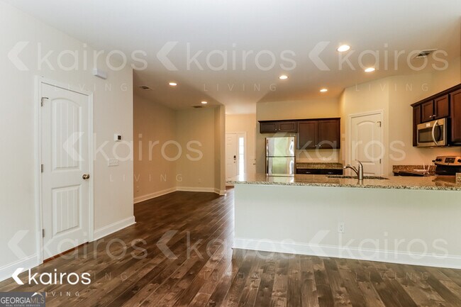 Photo - 613 Ferguson Ln