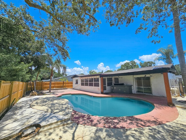 Photo - 608 Tangerine Ave House