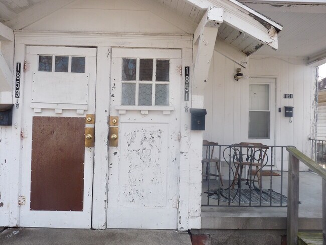 Photo - 1851 Park St Unit 1851 1/2 Park St