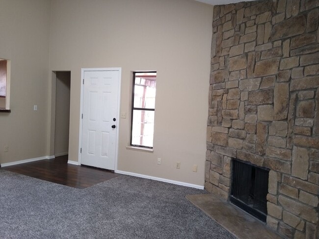 Photo - 470 S Fenton St