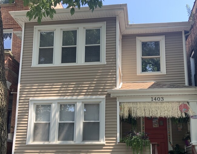 Photo - 1403 N Maplewood Ave Apartamento Unidad 1