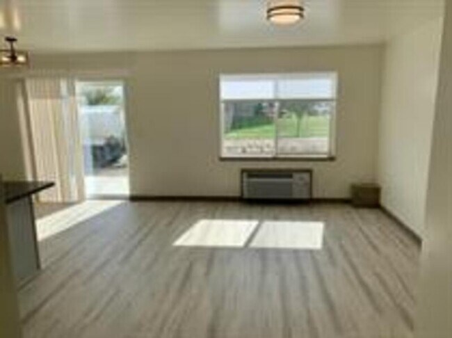 Photo - 3375 Blackbird Wy