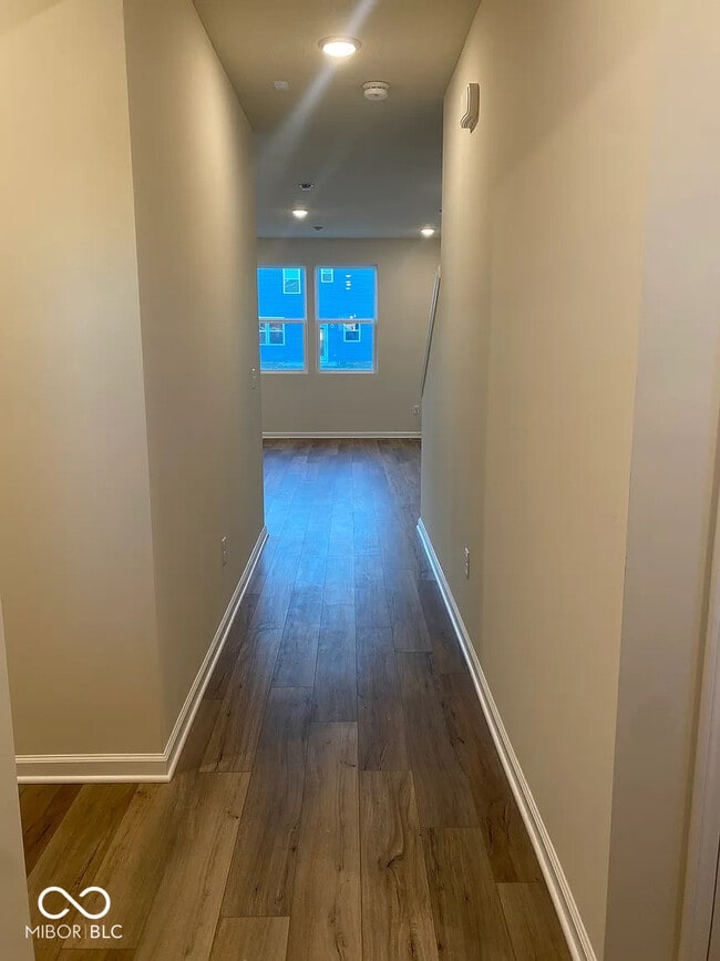 Photo - 3872 Riverstone Dr