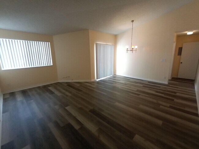 Photo - 9901 Westview Dr Unit 334