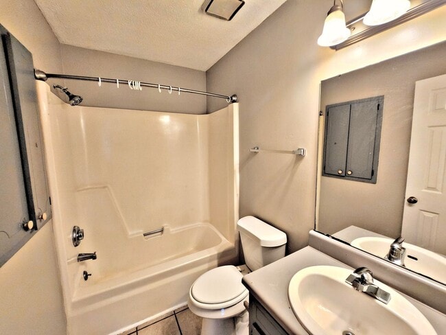 Photo - 1500 Ascent Trail NW Unit Apt D