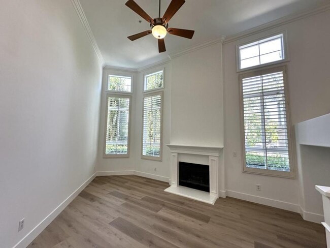 Building Photo - 3409 S Main St Rental