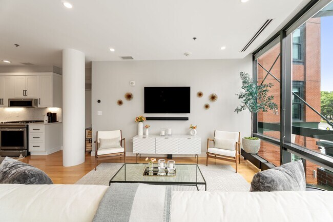 Photo - 9 W Broadway Unit 321