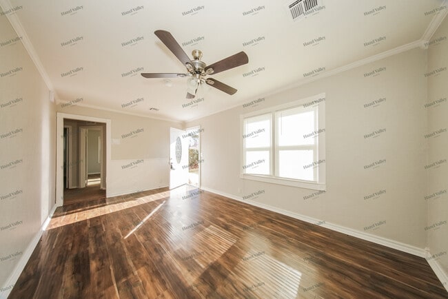 Photo - 6903 NW 35th St