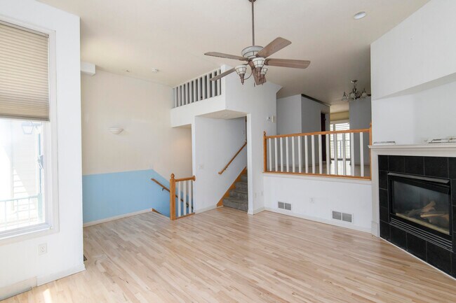 Photo - 902 E Brady St