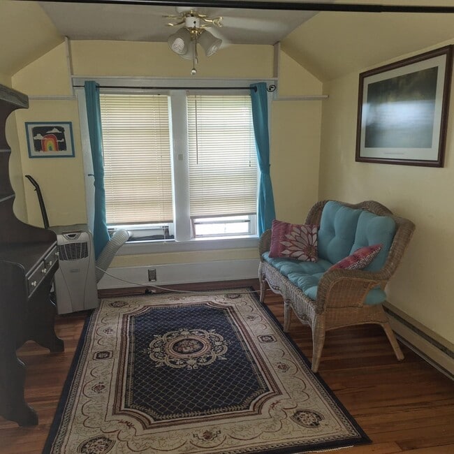 Photo - 1400 E Chilhowie Ave Unit 2