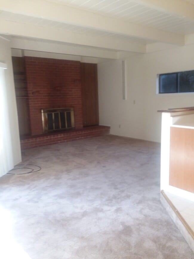 Building Photo - 322 Market St Unit B