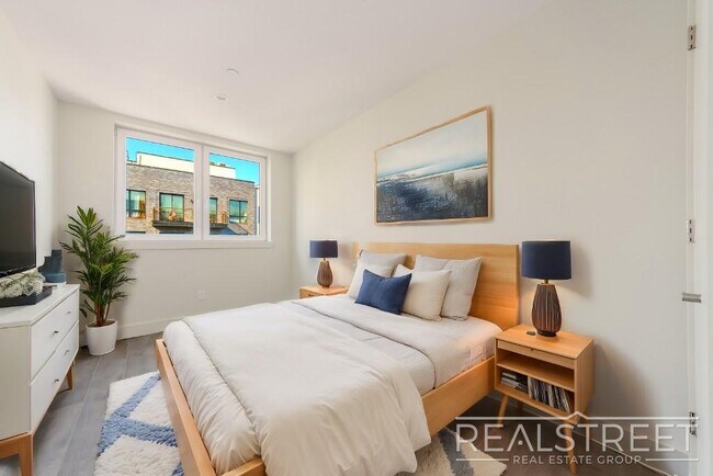 Photo - Stunning 2 BED w/ Balcony in Bushwick! Unit 3F