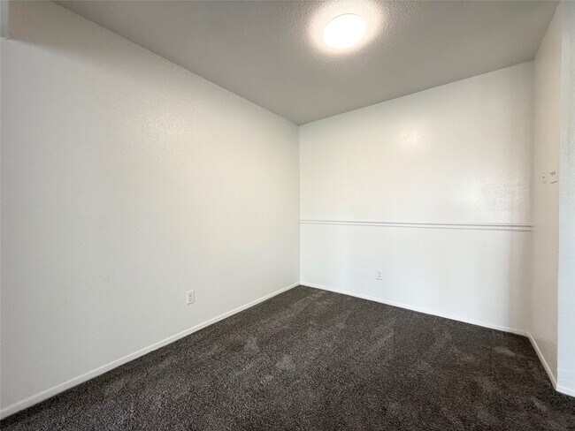 Photo - 2822 S Bartell Dr Unit 38