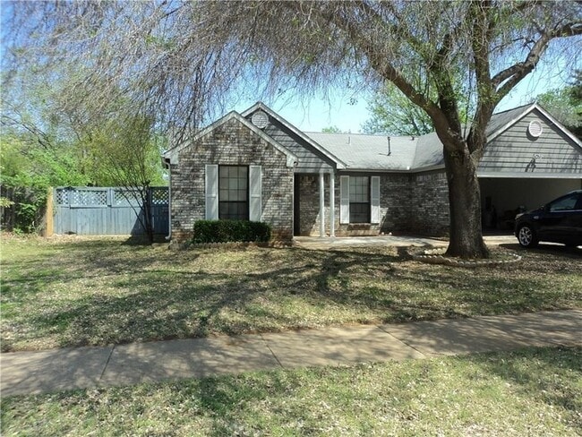 Photo - 2701 Fountainview Dr