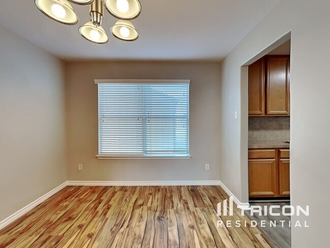 Photo - 1910 Flycaster Dr