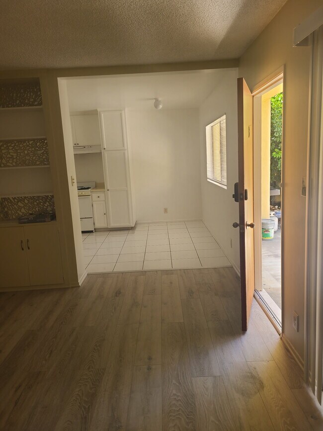 643 Hill St Unidad B