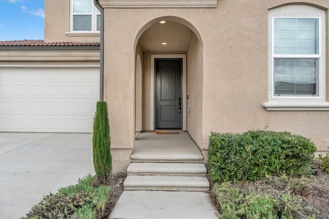 863 Orchard Hills Rd