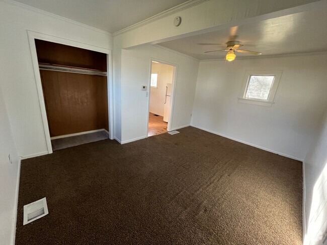 Building Photo - 914 Grant Ave Unit 914 Grant Ave- #1 Rental
