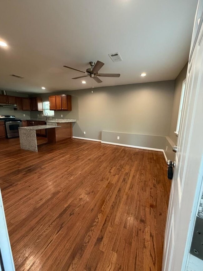 Building Photo - 4101 Unit A