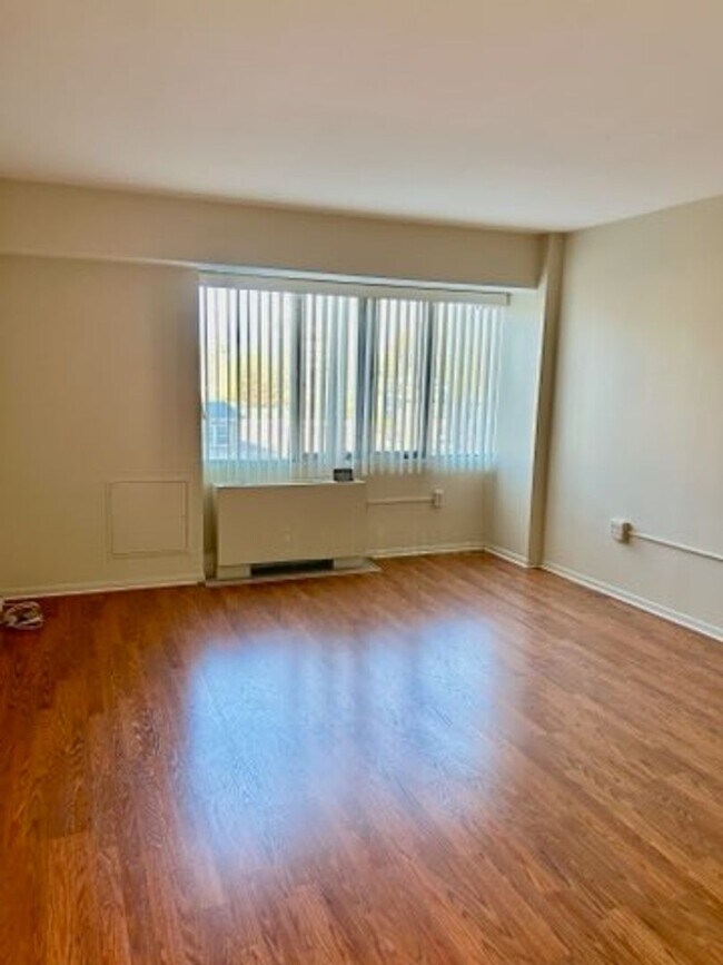 Photo - Regency Tower Condo LLC Unidad 1