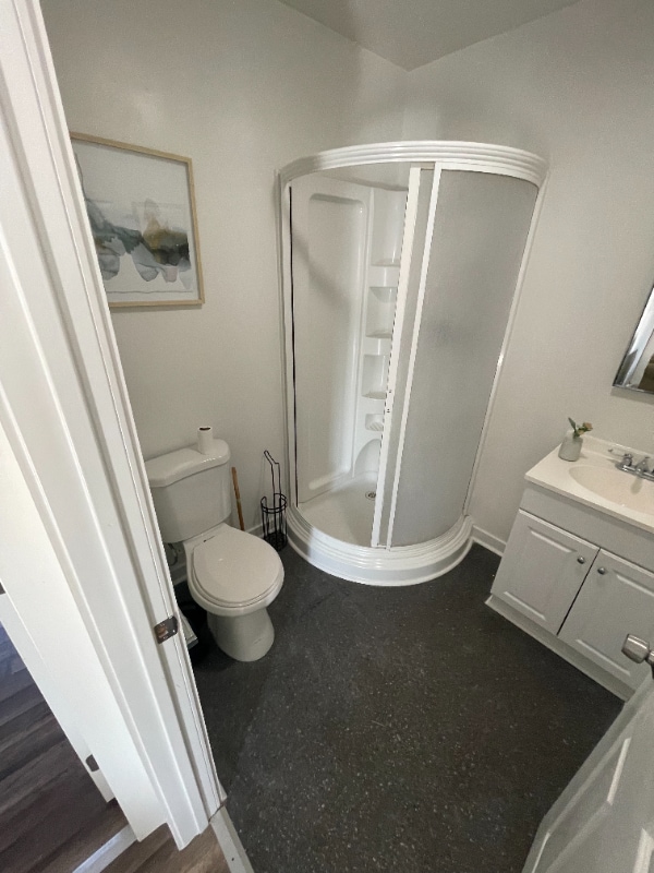 Photo - 2107 N Raymond Ave Unit 2129.4