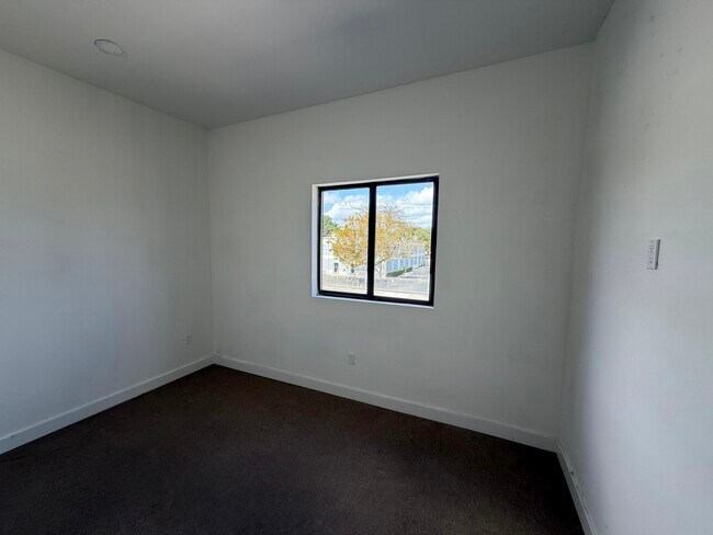 2994 NW 54th St