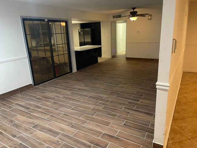 Photo - 3019 West Myrtle Ave