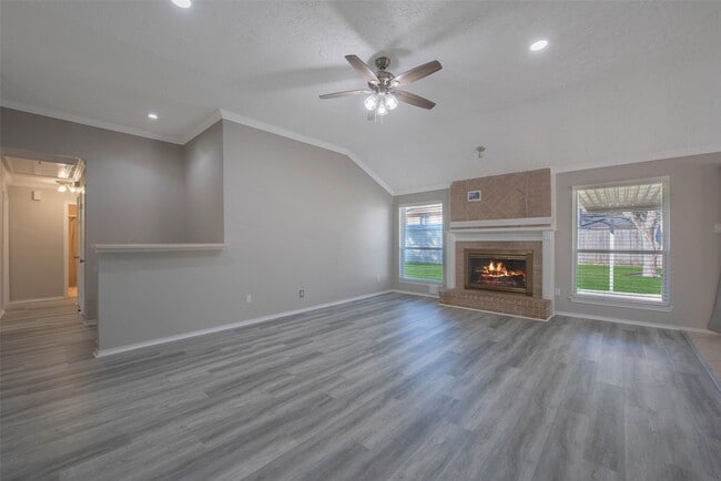 Photo - 13715 Ludgate Pass