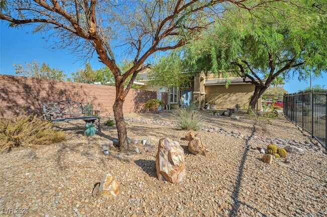 Photo - 1740 Flores Ln