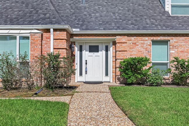 Photo - 919 Longview Dr