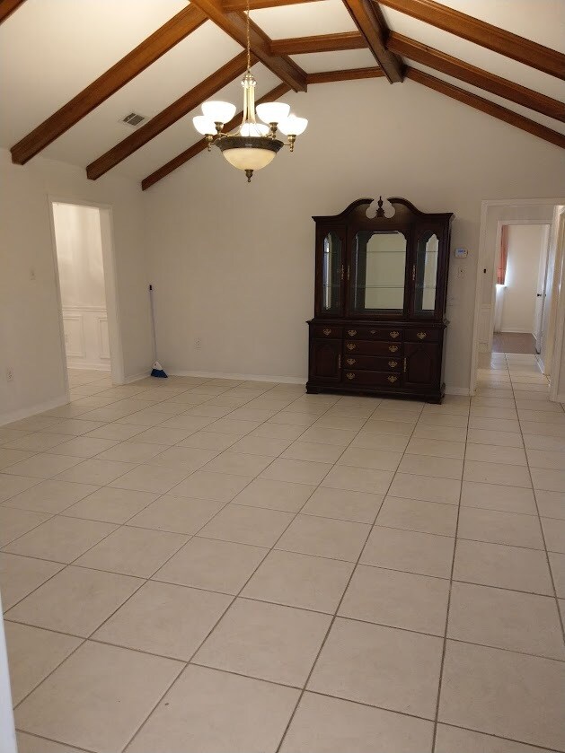 Photo - 127 Oakwood Dr