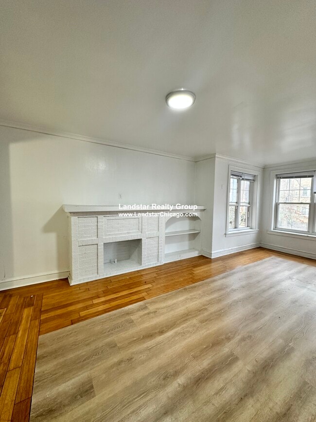 Photo - 6304 N Oakley Ave Unit 1