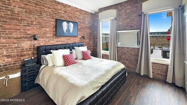 Photo - 18 Broad St Unit 3