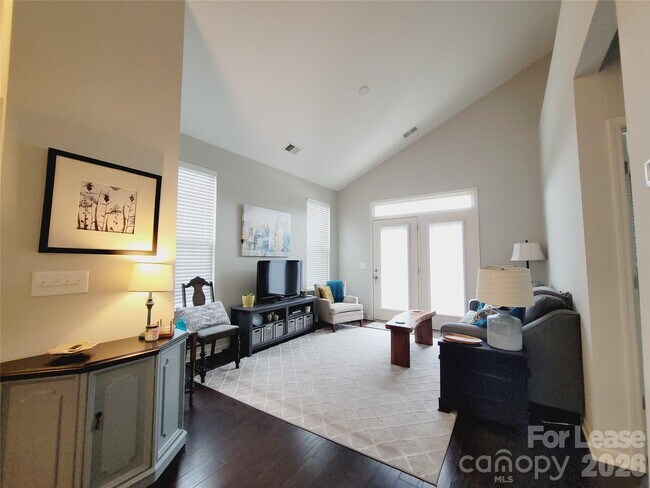 Photo - 101 Prairie View Ct