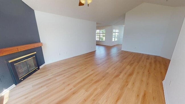 Photo - 1741 Coburn Ct Unit Entire