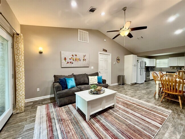 Photo - 3487 Balboa Cir
