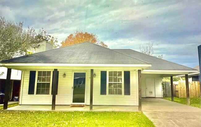 Building Photo - 400 Audubon Cir