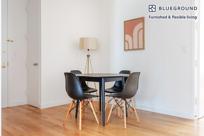 Photo - 150 E 57th St Unit FL17-ID519