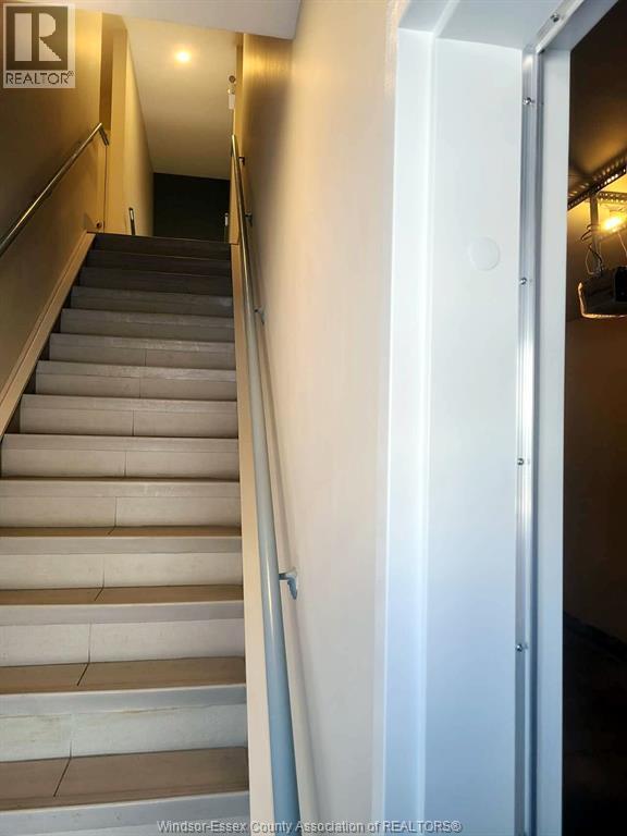 Photo - 550 Sandison St