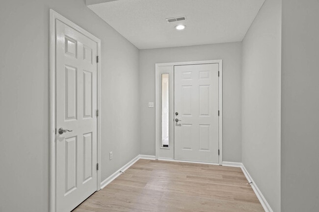 Photo - 2404 Lubbock Ct