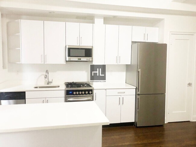 Building Photo - EAST 46 STREET Rental