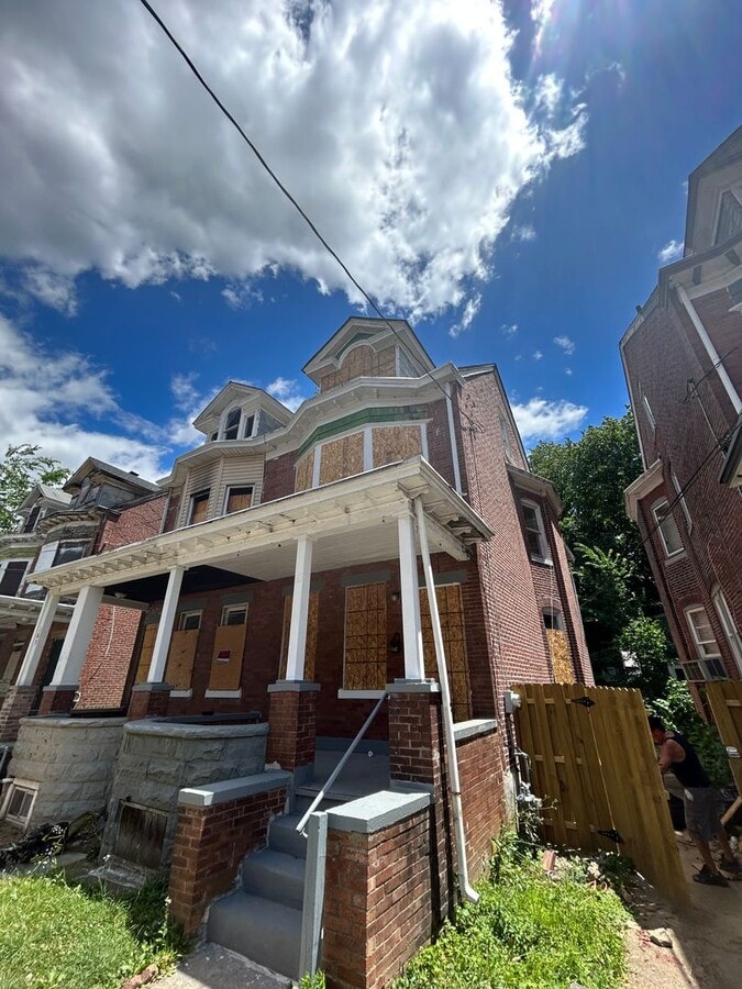 Photo - 163 Hoffman Ave