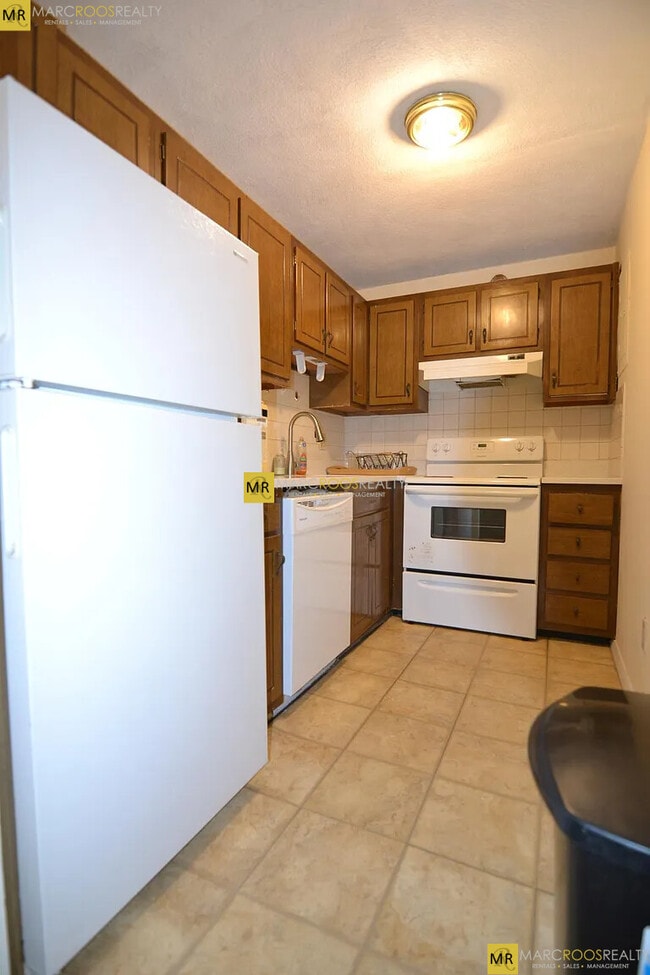 Building Photo - 12 Pond Ln Unit 26 Rental