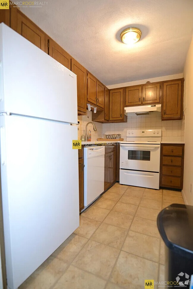 Building Photo - 12 Pond Ln Unit 26 Rental