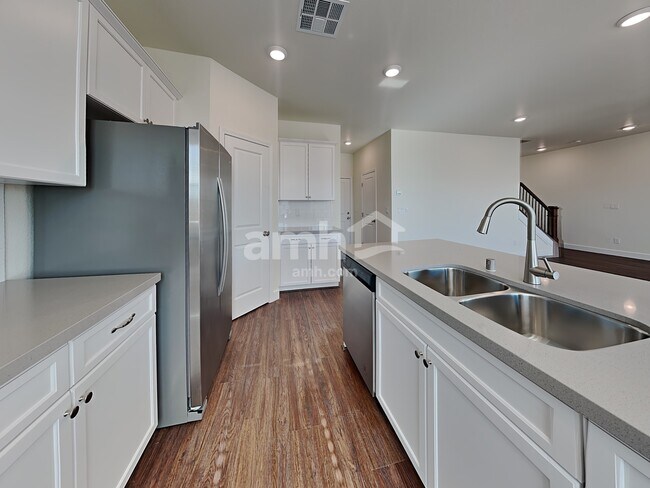 Photo - 6110 Theodore St