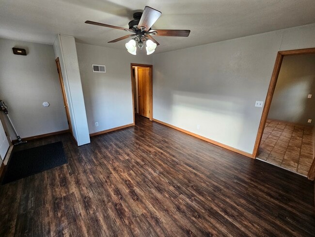 Living Room - 916 3rd Ave W