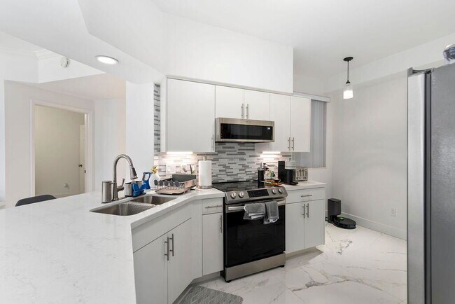 Photo - 3205 NE 184th St Unidad 9203