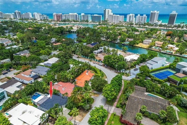 Photo - 525 Lakeview Dr