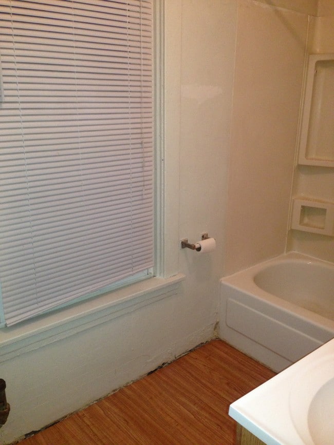 526 E 7th St Unit 2