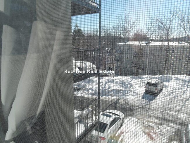 Photo - 23 Egremont Rd Unit 3